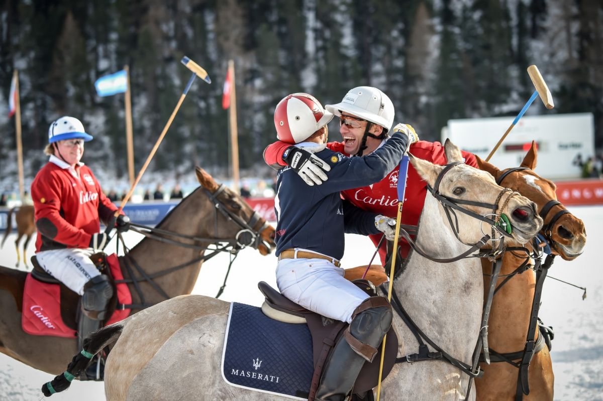 695440407TP051 Maserati Pol