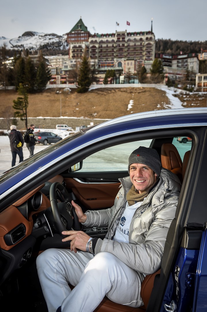 695440407TP054 Maserati Pol