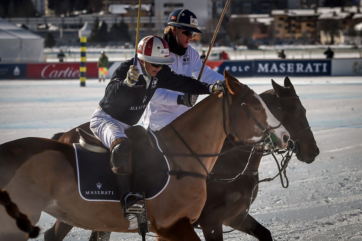 695440407TP082 Maserati Pol